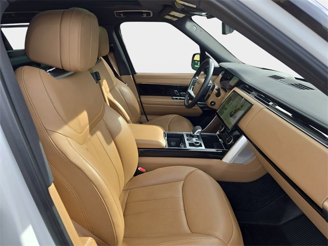 Used 2023 Land Rover Range Rover Long Wheelbase SE image 10