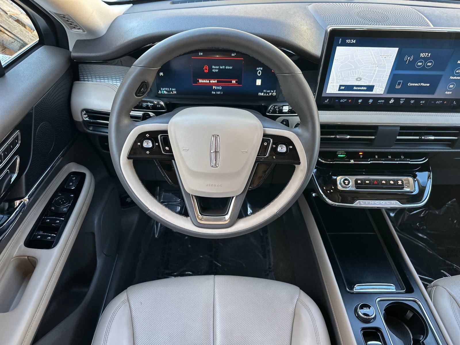 Used 2023 Lincoln Corsair FWD w/ Equipment Group 101A image 17