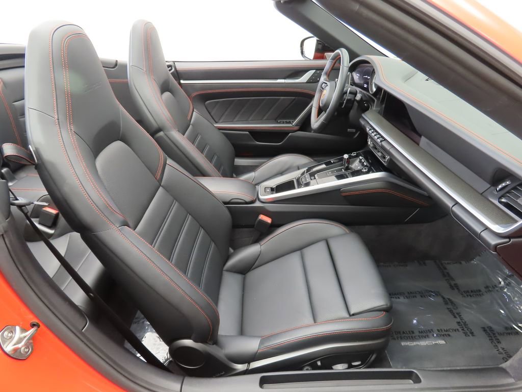 Used 2022 Porsche 911 Turbo image 27