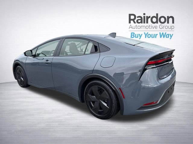 Used 2025 Toyota Prius LE image 6