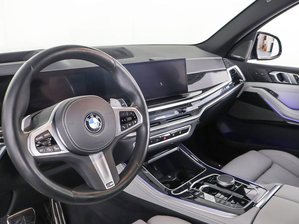 Used 2024 BMW X5 xDrive40i w/ M Sport Package image 30