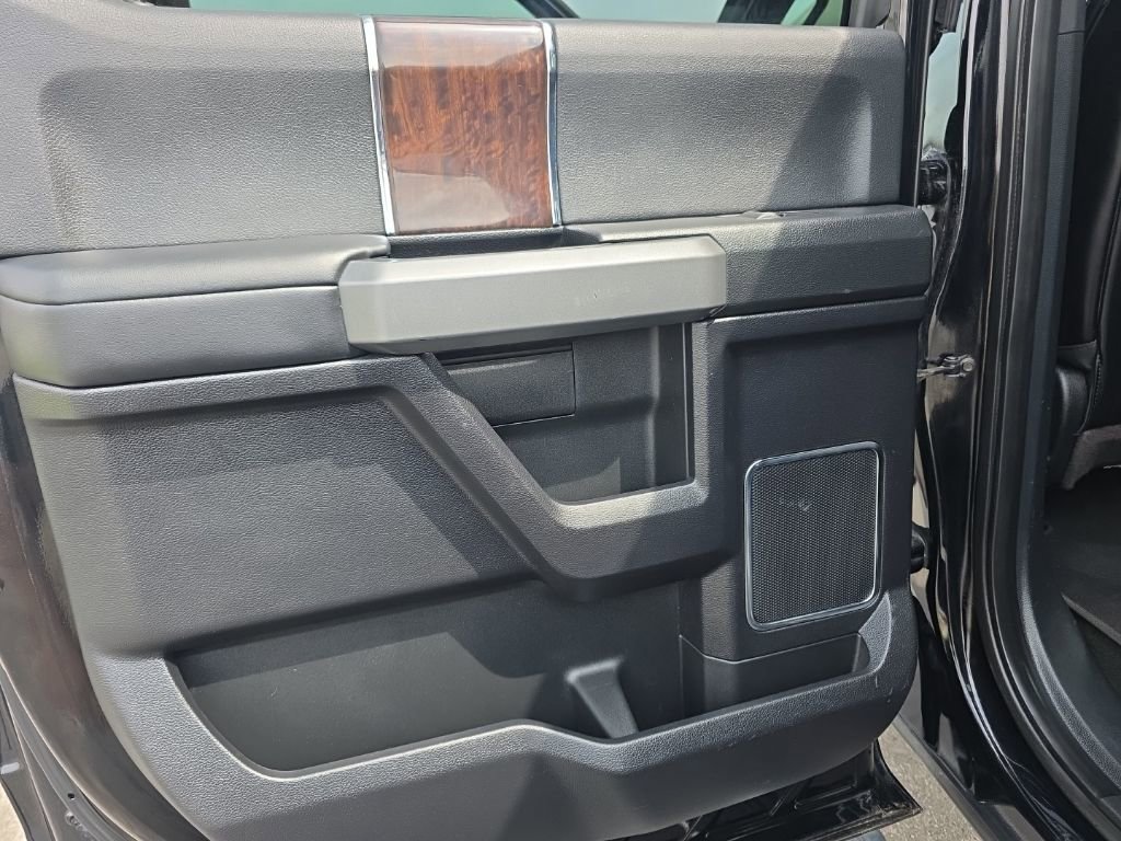 Used 2017 Ford F250 Platinum w/ Platinum Ultimate Package image 32