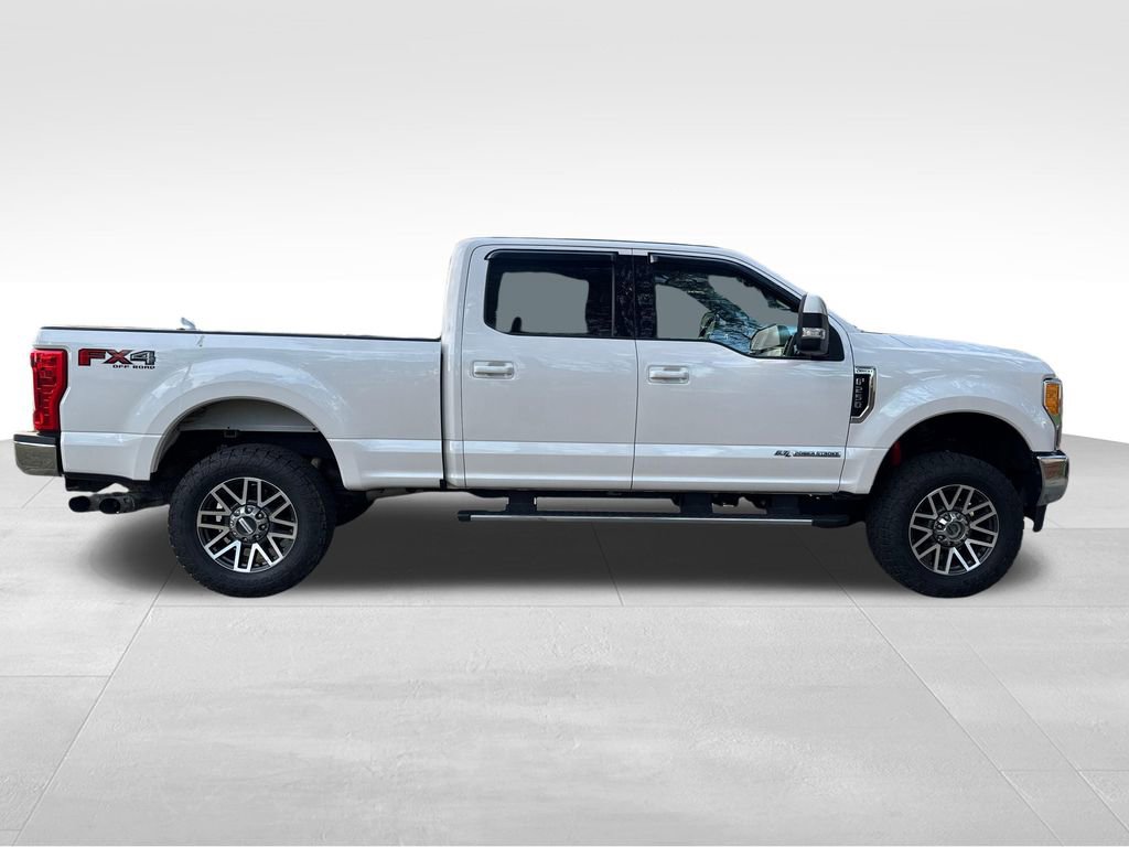 Used 2017 Ford F250 Lariat w/ Lariat Value Package AWD/4WD image 6