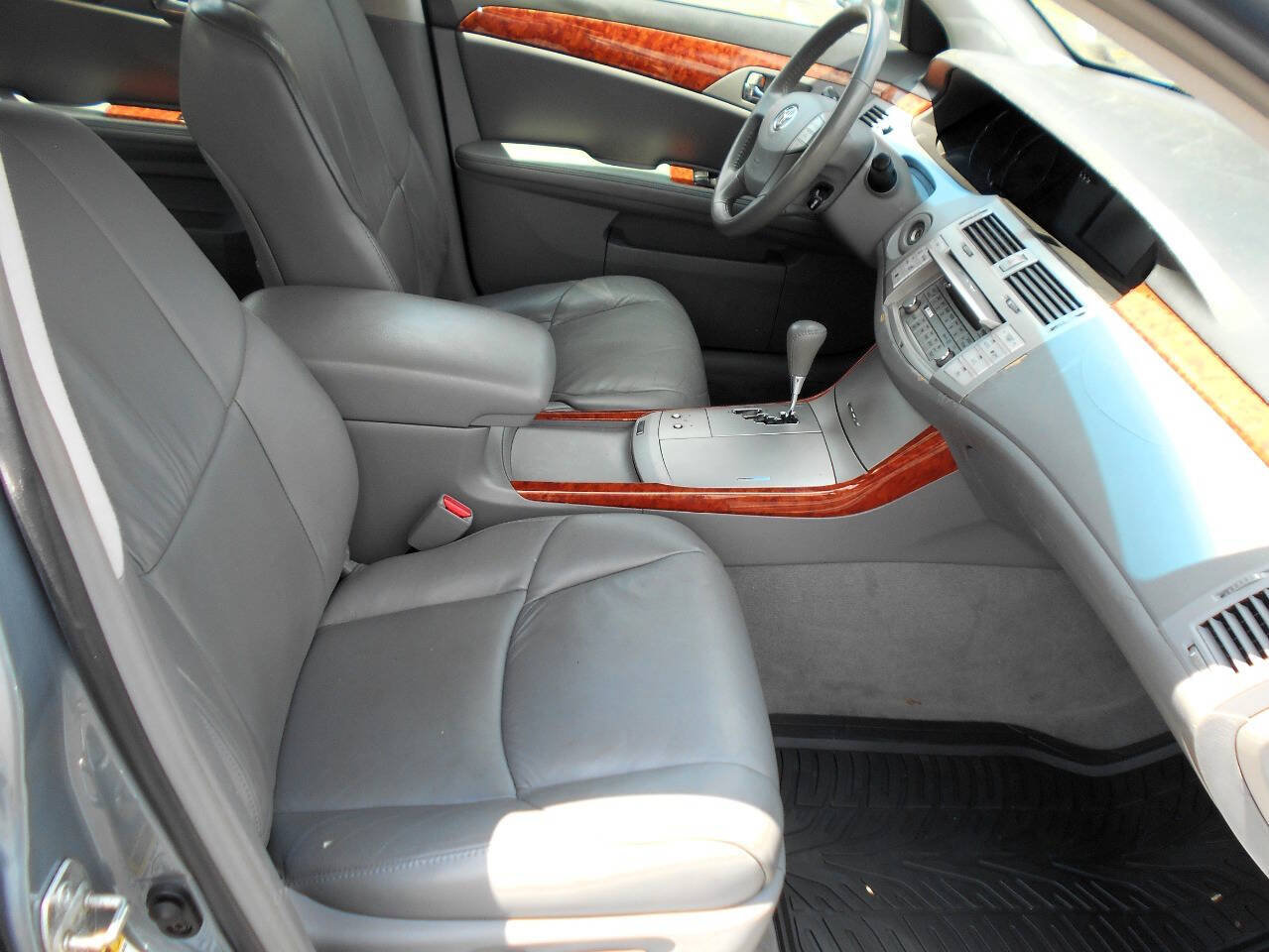 Used 2006 Toyota Avalon XLS FWD image 22