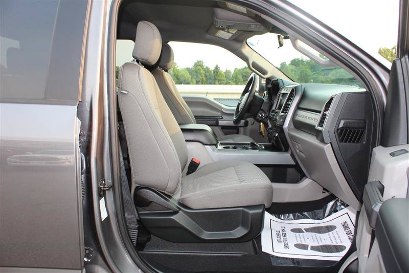 Used 2021 Ford F250 XLT w/ Tremor Off-Road Package AWD/4WD image 28