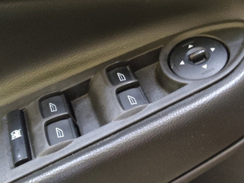 Used 2018 Ford Escape SE image 27