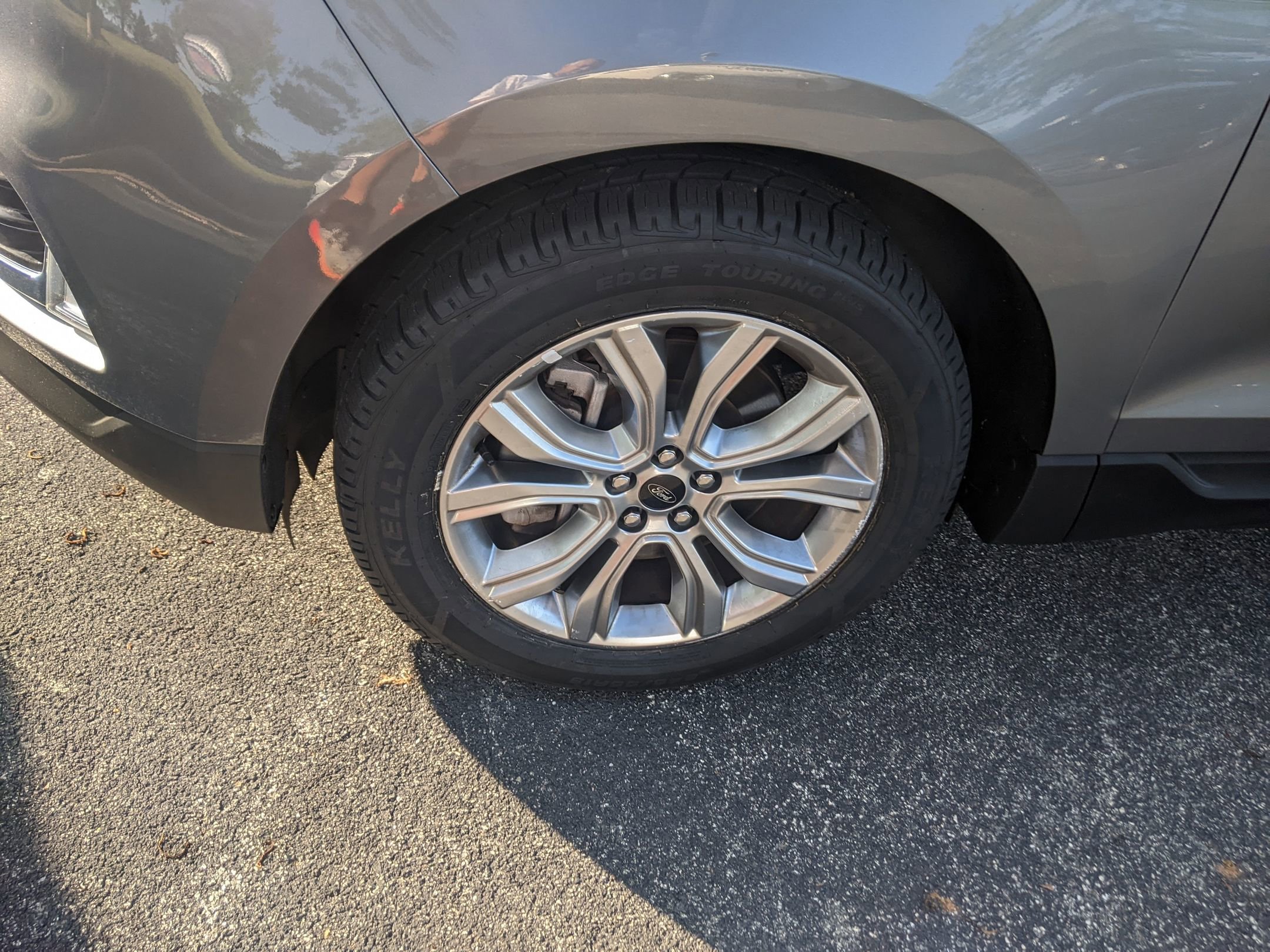 Used 2024 Ford Edge Titanium image 12