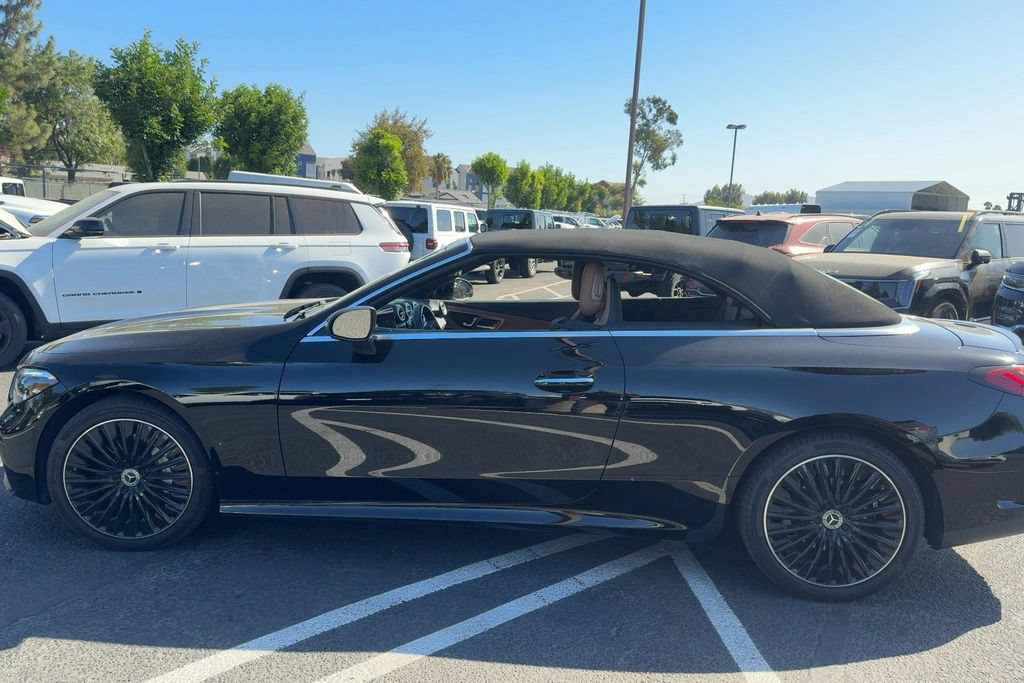 Used 2024 Mercedes-Benz CLE 300 4MATIC Cabriolet w/ Night Package image 9