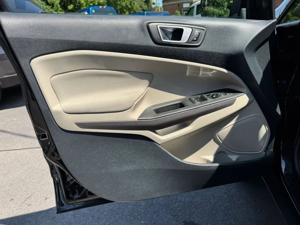 Used 2019 Ford EcoSport SE AWD/4WD image 13