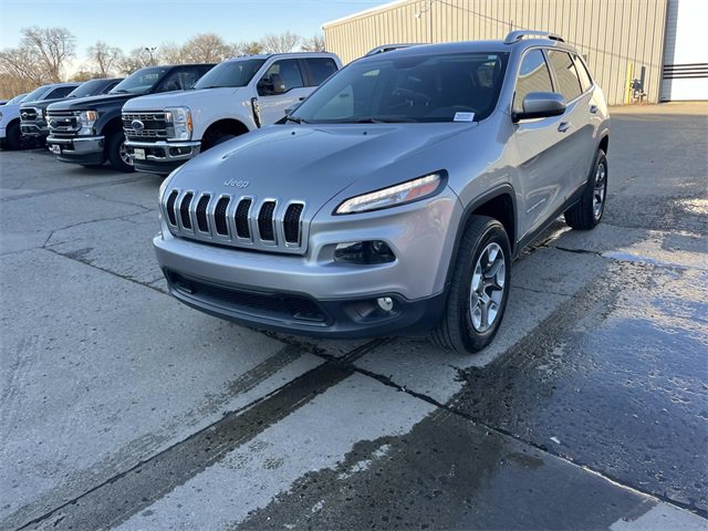Used 2017 Jeep Cherokee Latitude w/ Safety/Convenience Group image 7