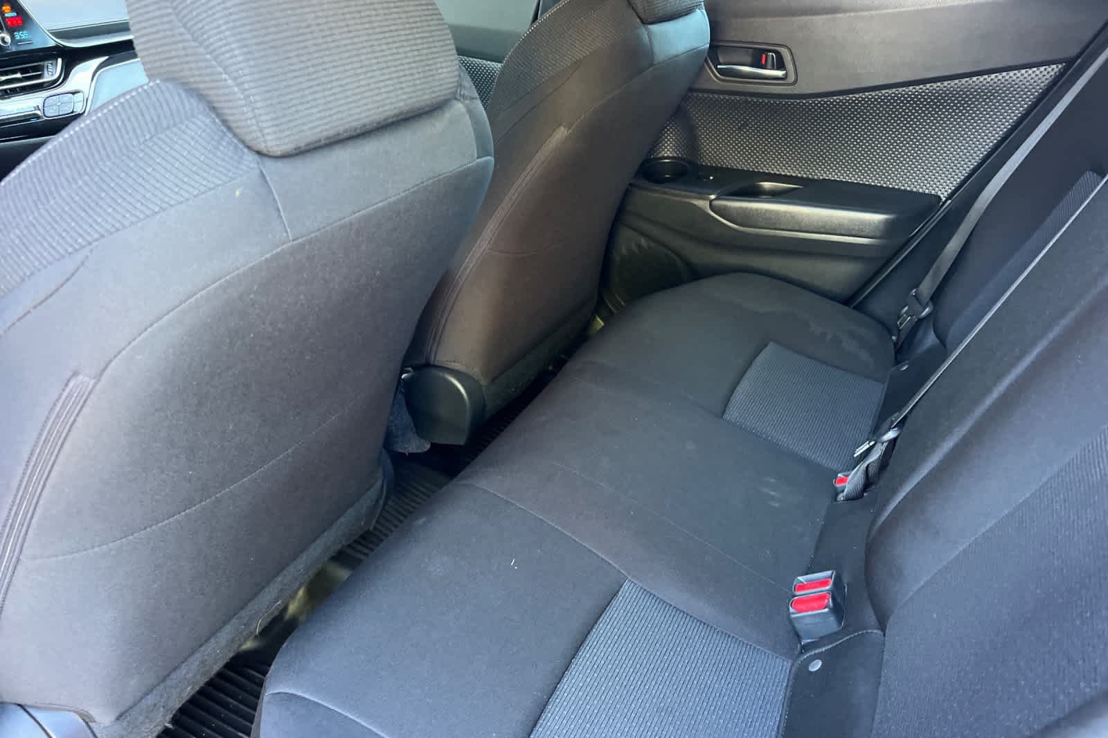 Certified 2019 Toyota C-HR LE FWD image 4