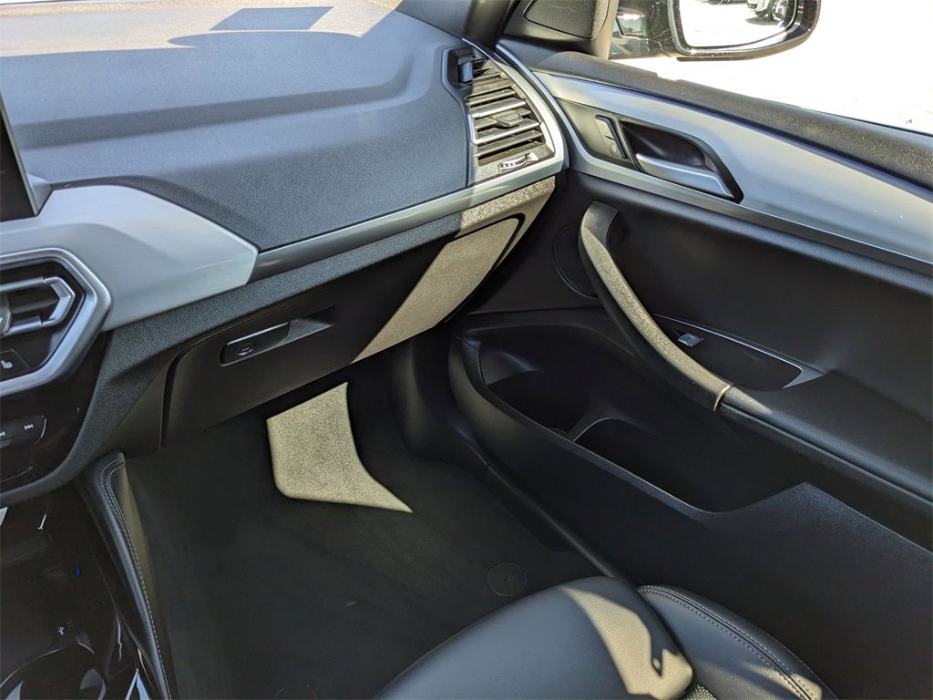 Used 2025 BMW X4 xDrive30i image 19