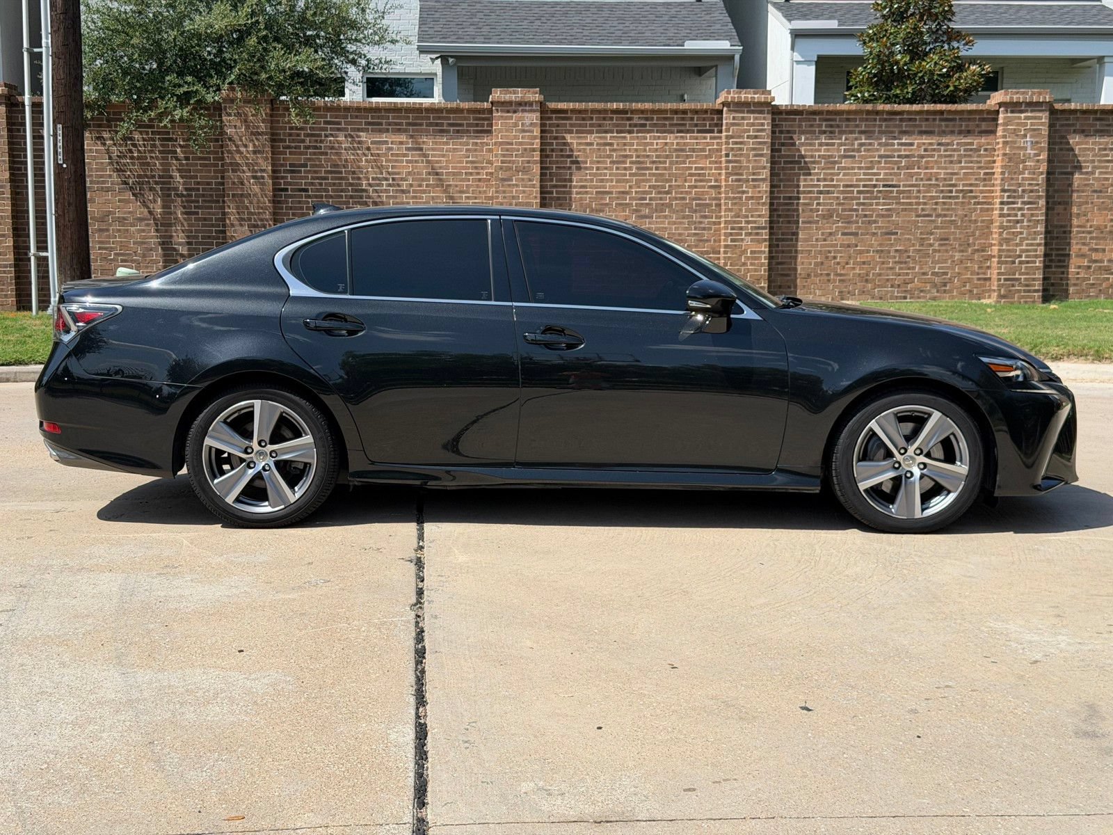 Used 2016 Lexus GS 200t w/ Premium Package RWD image 13
