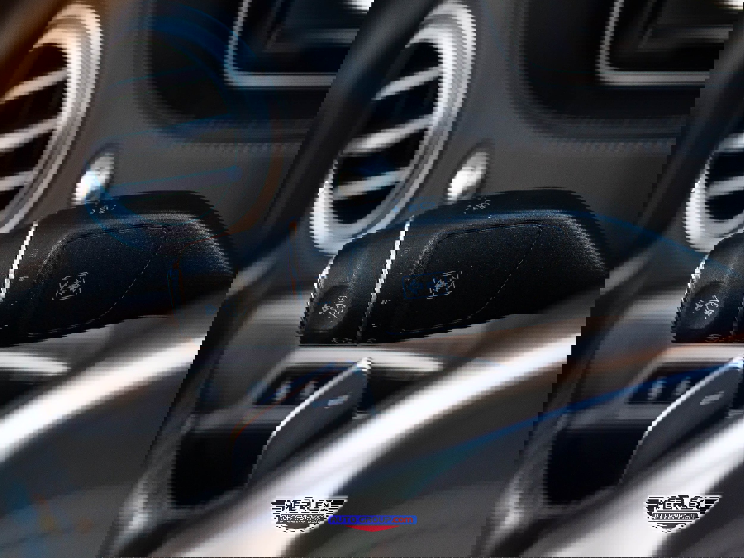 Used 2015 Mercedes-Benz S 550 Sedan w/ Premium 1 Package image 29