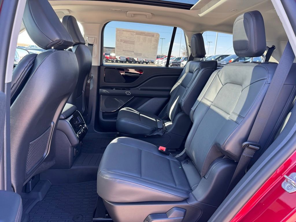New 2026 Lincoln Aviator AWD image 33