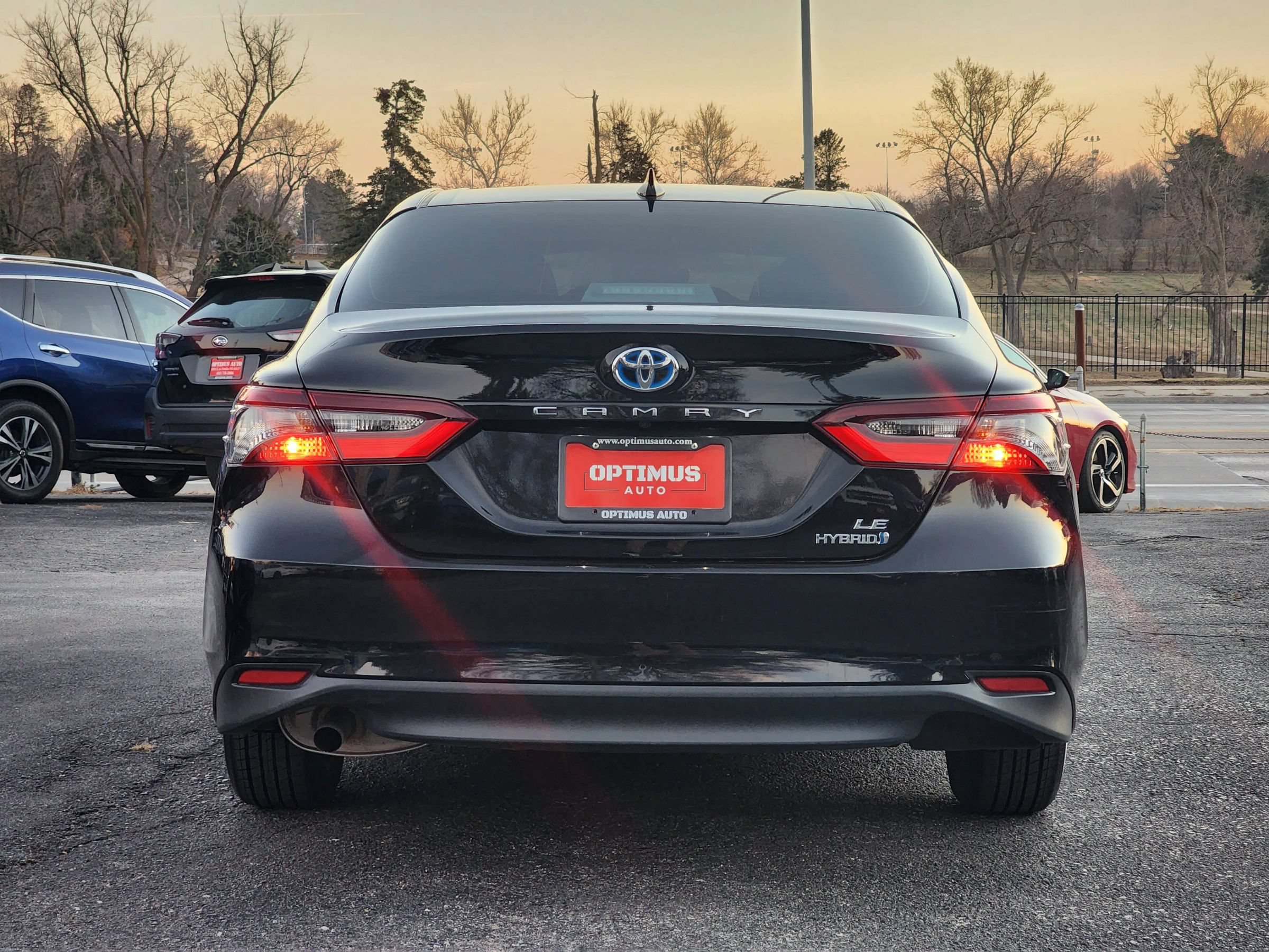 Used 2022 Toyota Camry LE FWD image 6