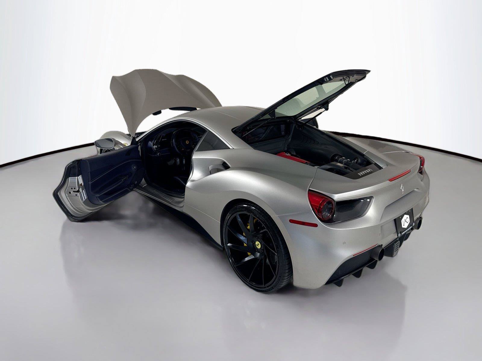 Used 2016 Ferrari 488 GTB RWD image 36