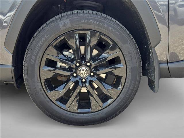 Used 2024 Toyota RAV4 XLE Premium AWD/4WD image 24