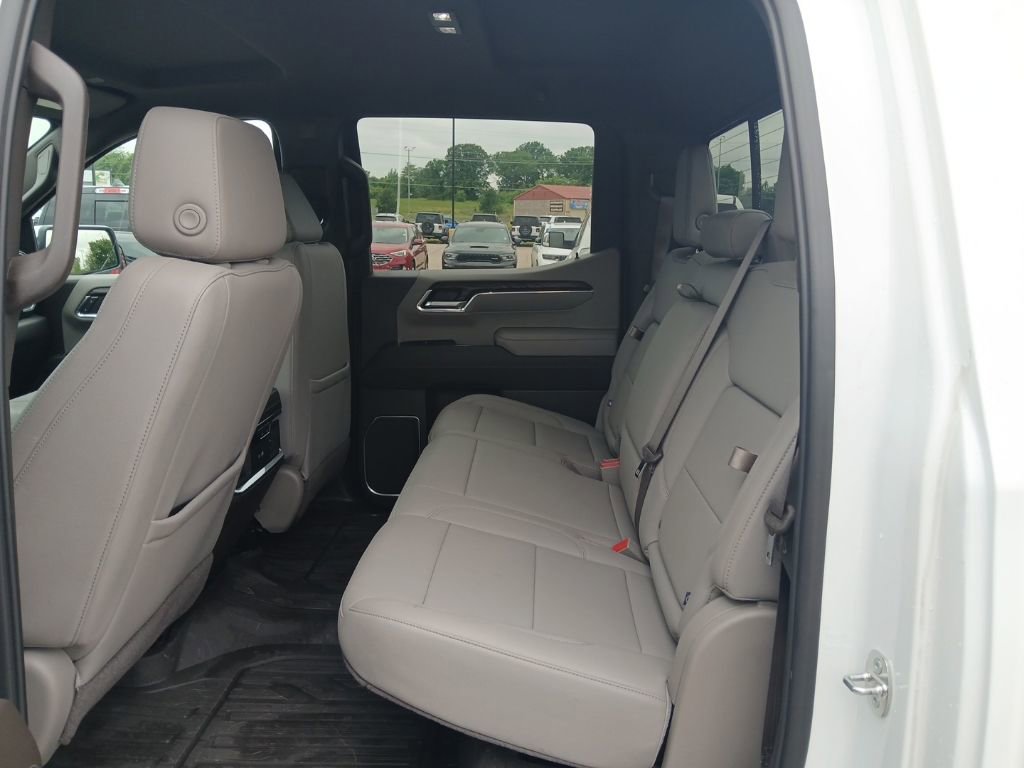 Used 2024 GMC Sierra 1500 SLT w/ SLT Premium Plus Package AWD/4WD image 39