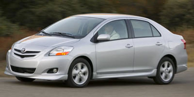 Used 2007 Toyota Yaris S FWD image 1