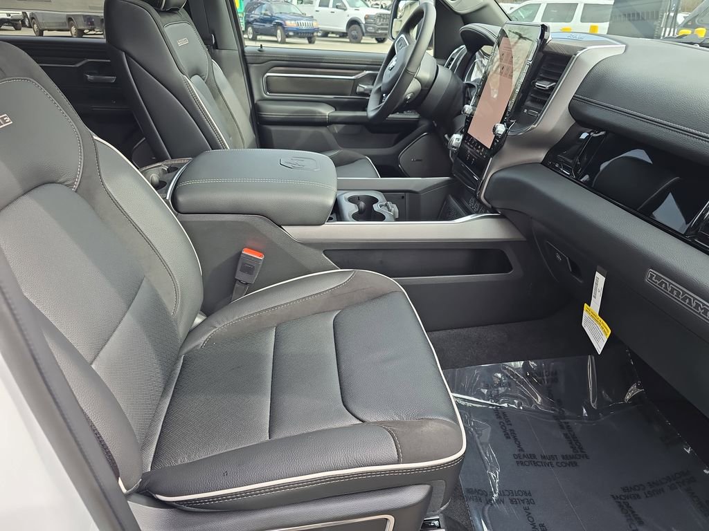 New 2026 RAM 1500 Laramie w/ Night Edition AWD/4WD image 10