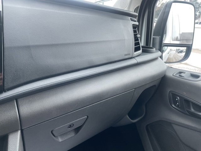 Used 2023 Ford Transit 350 XLT image 32