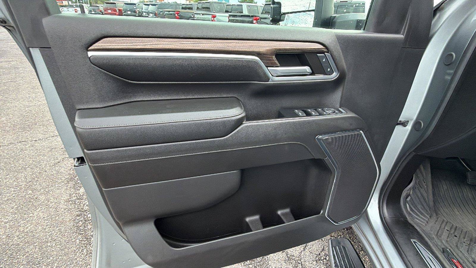 Used 2024 Chevrolet Silverado 2500 LT w/ All Star Edition AWD/4WD image 14