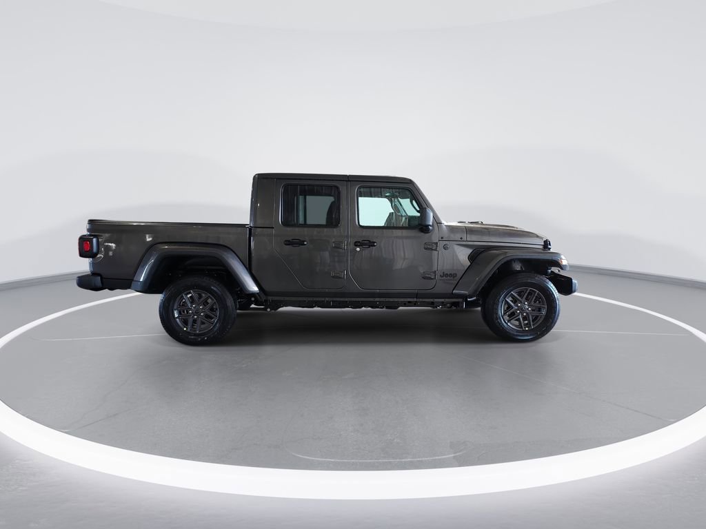 New 2025 Jeep Gladiator Sport image 9