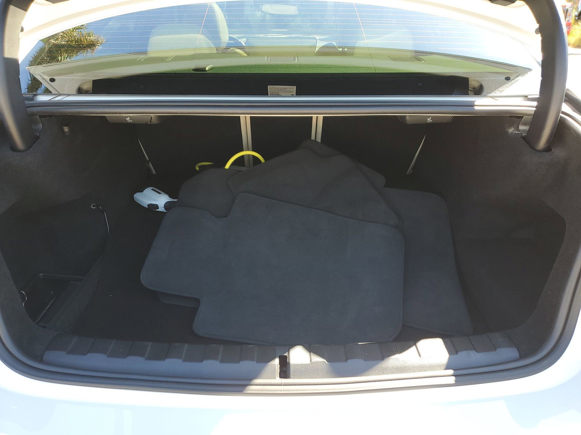 Used 2023 BMW 330e w/ Driving Assistance Package image 8