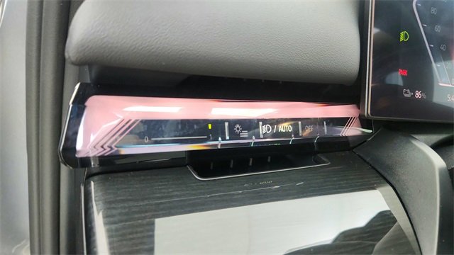 Used 2025 BMW i5 xDrive40 image 37