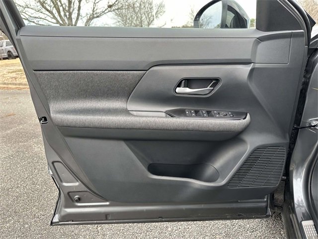 New 2026 Nissan Kicks SV w/ Illumination Package image 14