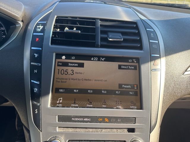 Used 2018 Lincoln MKZ Reserve FWD image 18