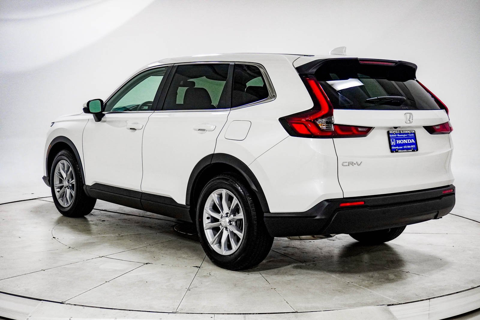 Certified 2025 Honda CR-V EX image 6