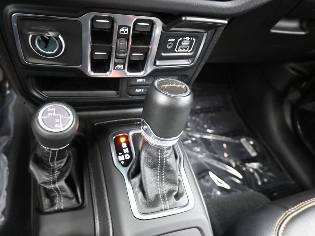 Used 2024 Jeep Gladiator Sport w/ Premium Package image 26