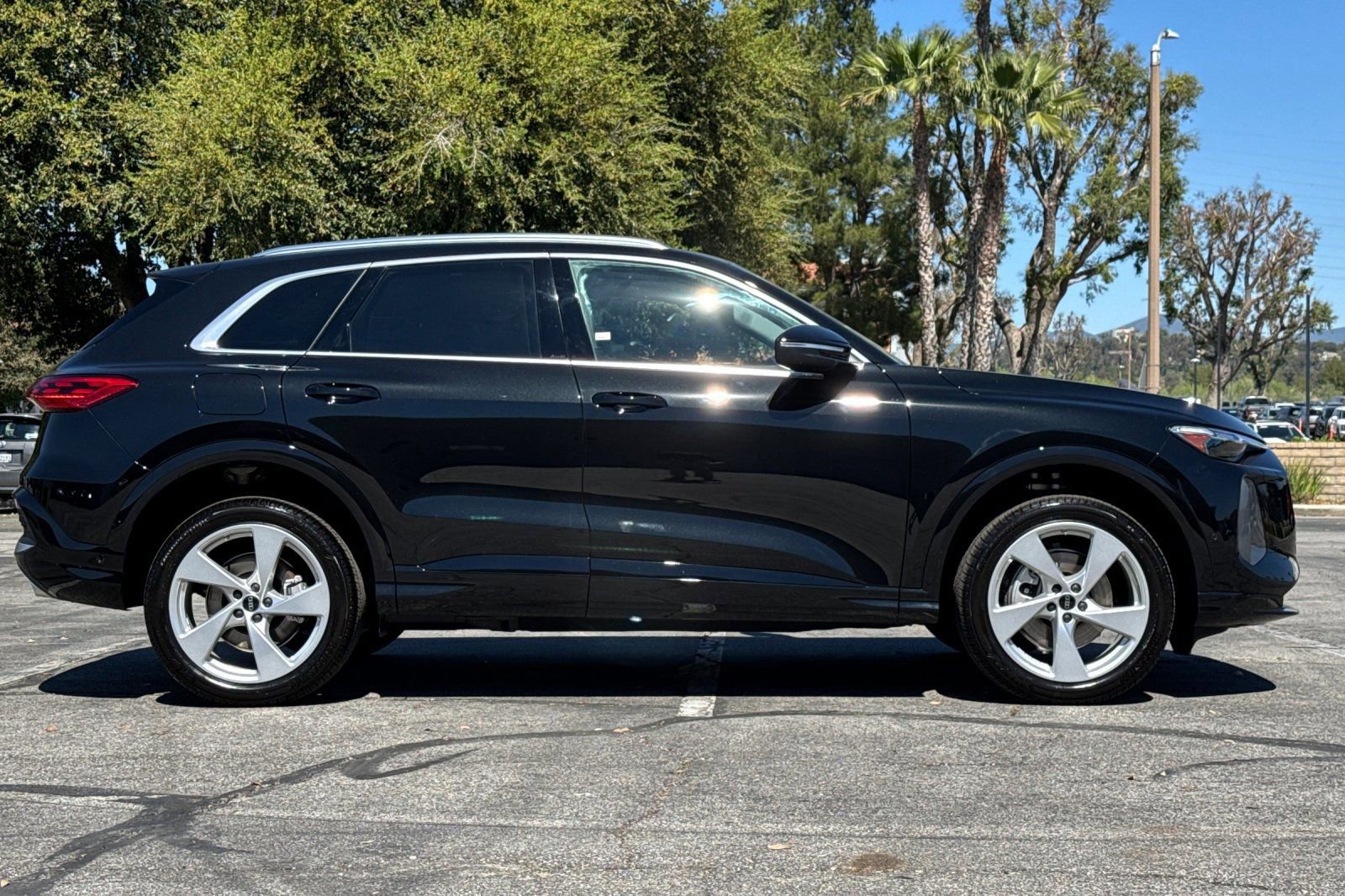 New 2025 Audi Q5 Premium Plus image 3