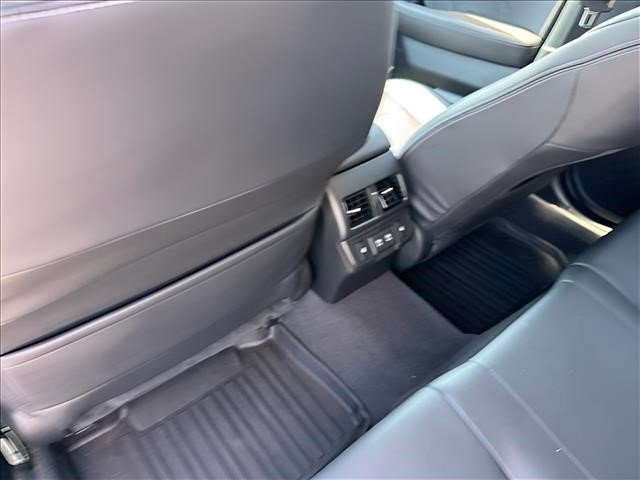 Used 2019 Subaru Outback 2.5i Limited w/ Popular Package #2 AWD/4WD image 12