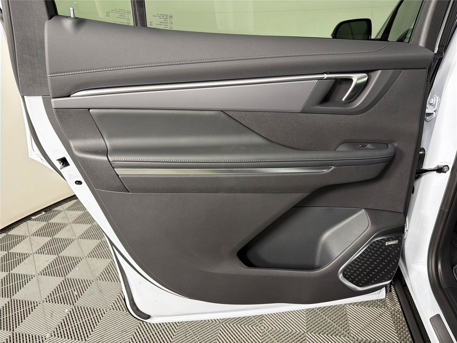 New 2026 Buick Enclave Sport Touring w/ Power Package FWD image 22