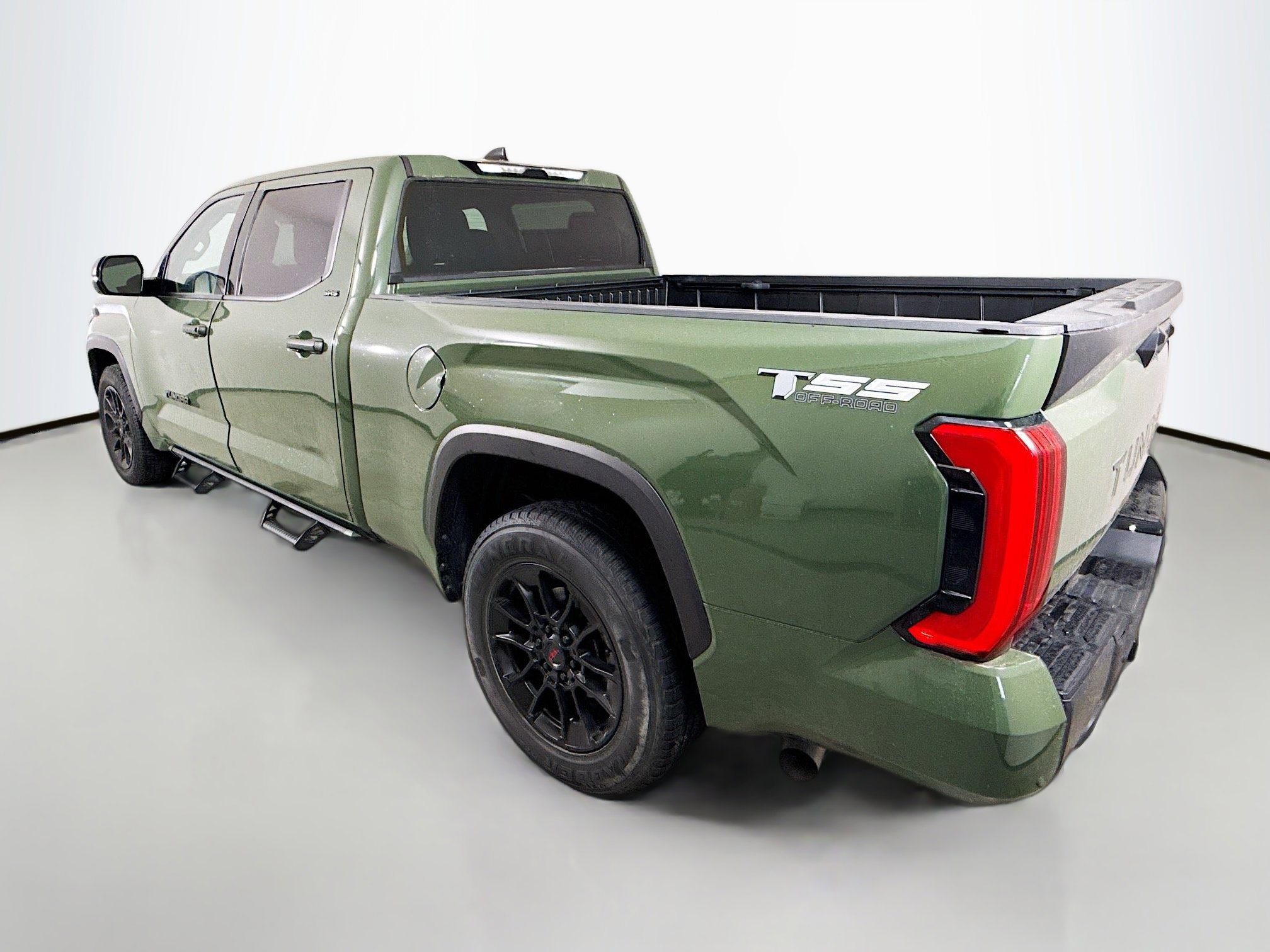 Used 2022 Toyota Tundra SR5 w/ Convenience Package RWD image 5