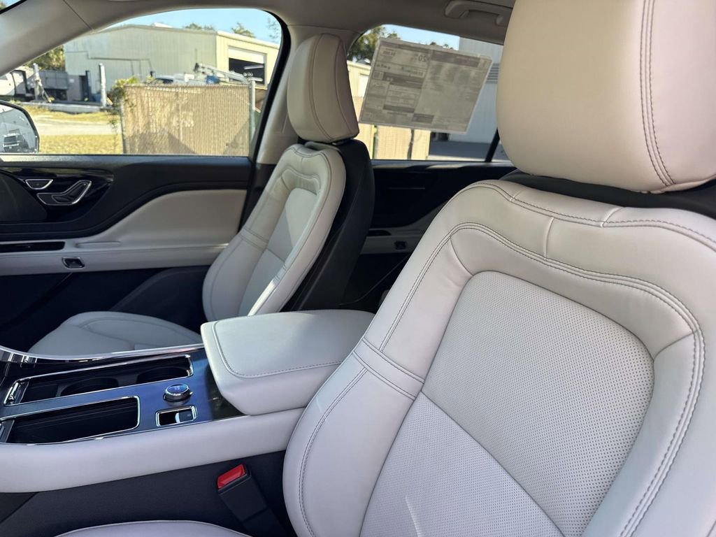New 2026 Lincoln Aviator Reserve image 22