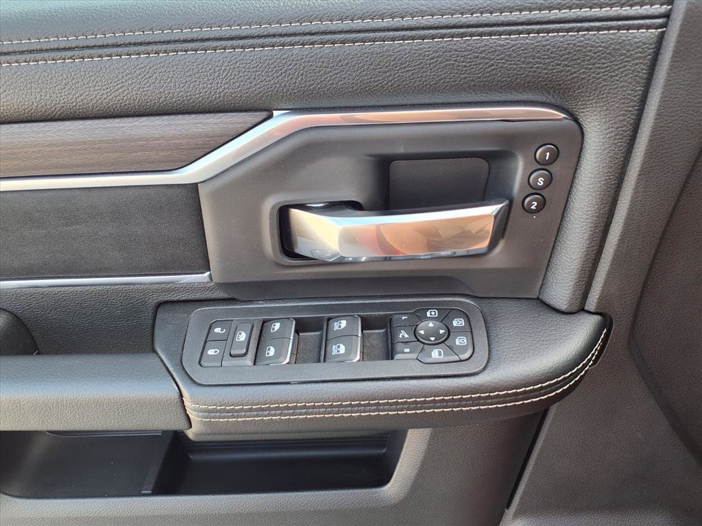 New 2026 RAM 2500 Laramie w/ Night Edition AWD/4WD image 26