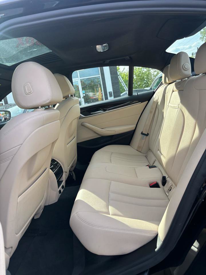 Used 2017 BMW 530i xDrive AWD/4WD image 14