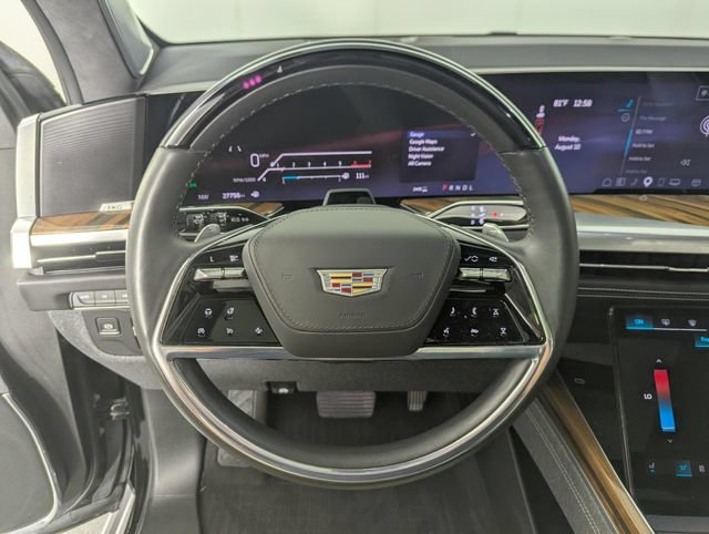 Used 2025 Cadillac Escalade Sport Platinum w/ LPO, Floor Liner Package AWD/4WD image 13