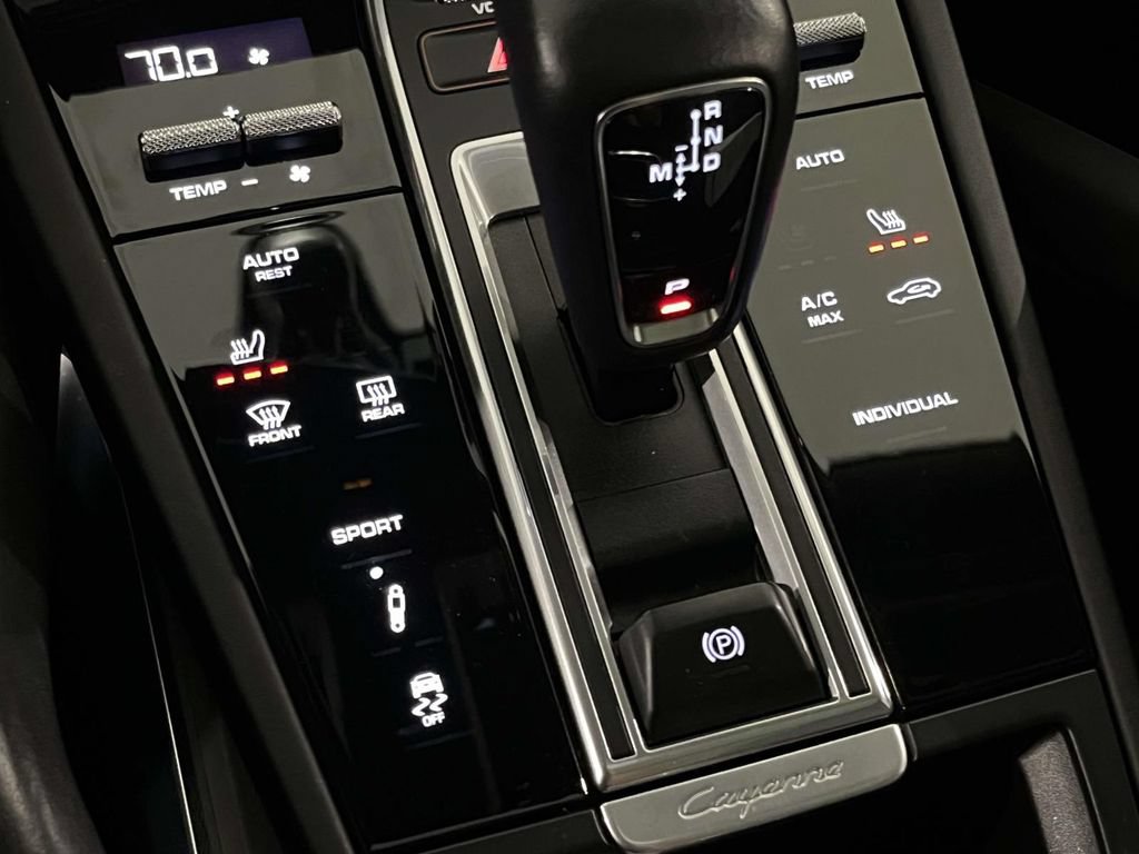 Certified 2023 Porsche Cayenne Turbo AWD/4WD image 33