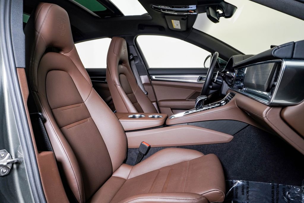 Certified 2023 Porsche Panamera 4 Platinum Edition AWD/4WD image 15