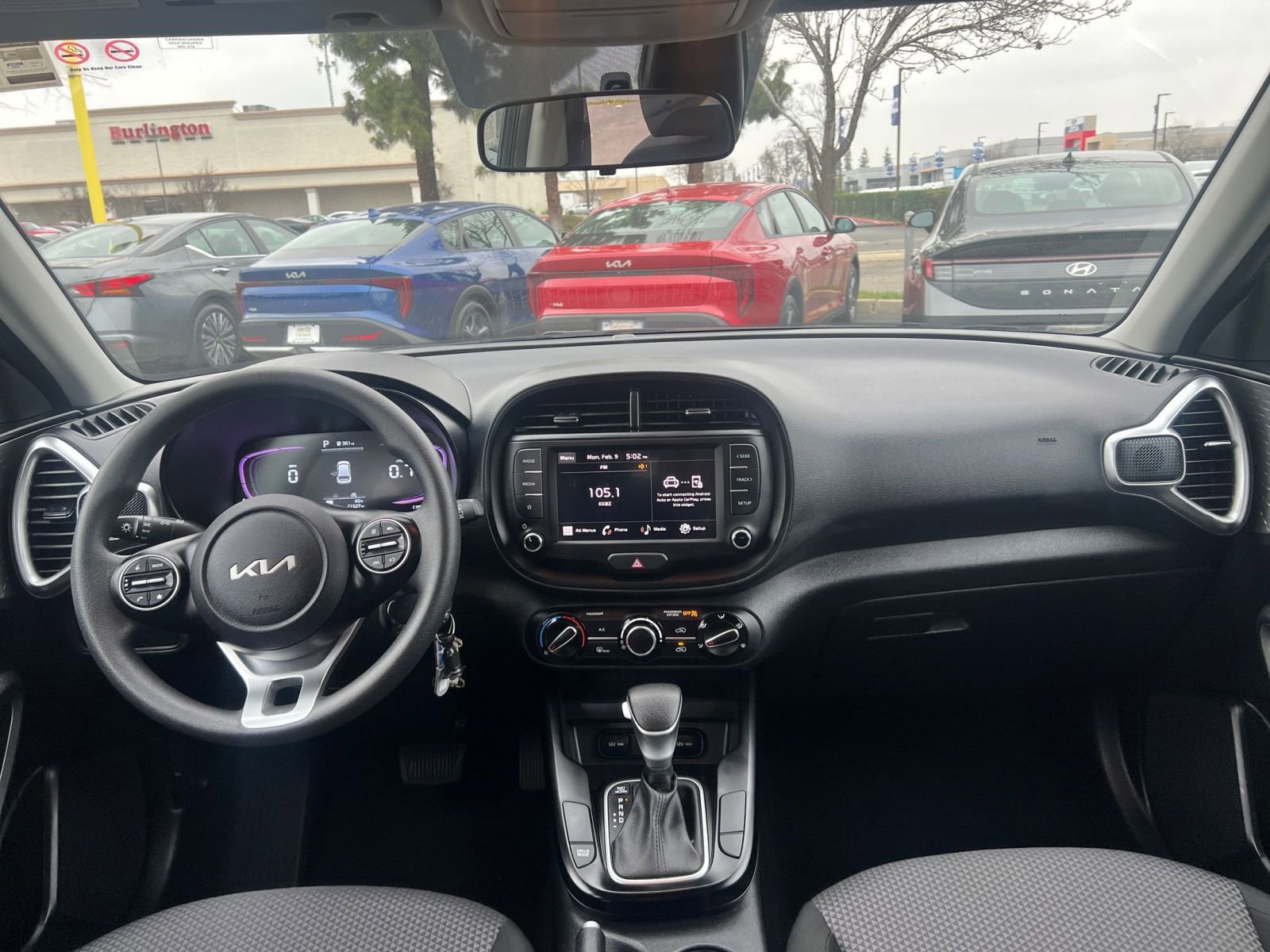 Used 2025 Kia Soul LX w/ LX Technology Package image 30