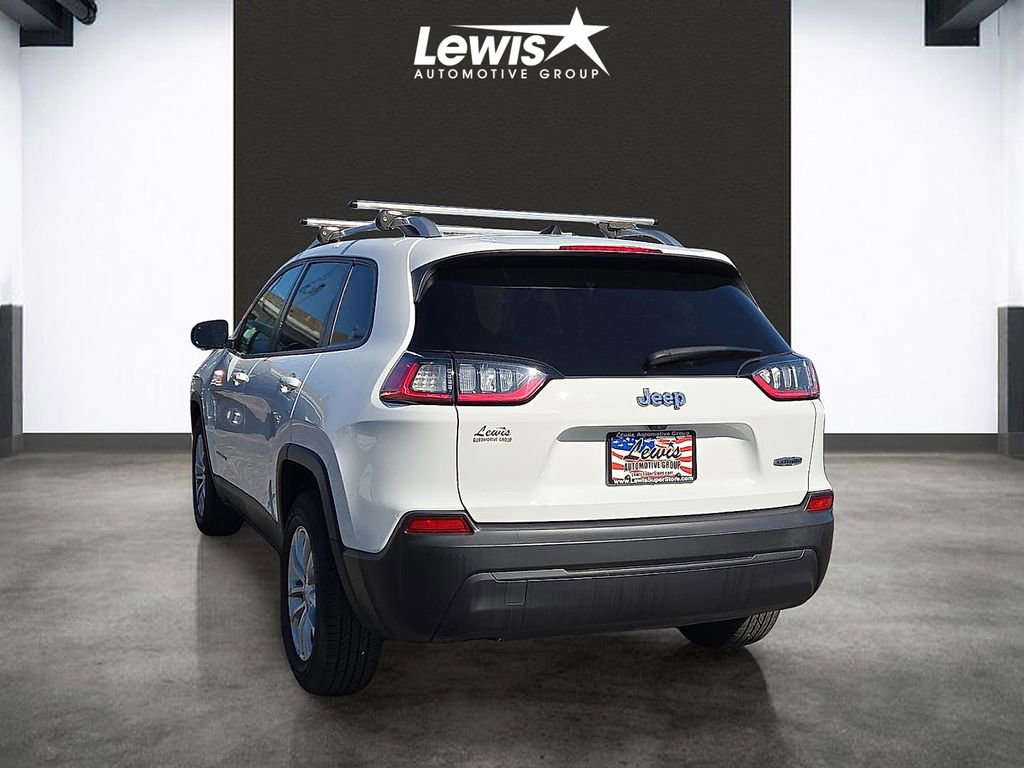 Used 2021 Jeep Cherokee Latitude w/ Mopar Interior Package FWD image 3