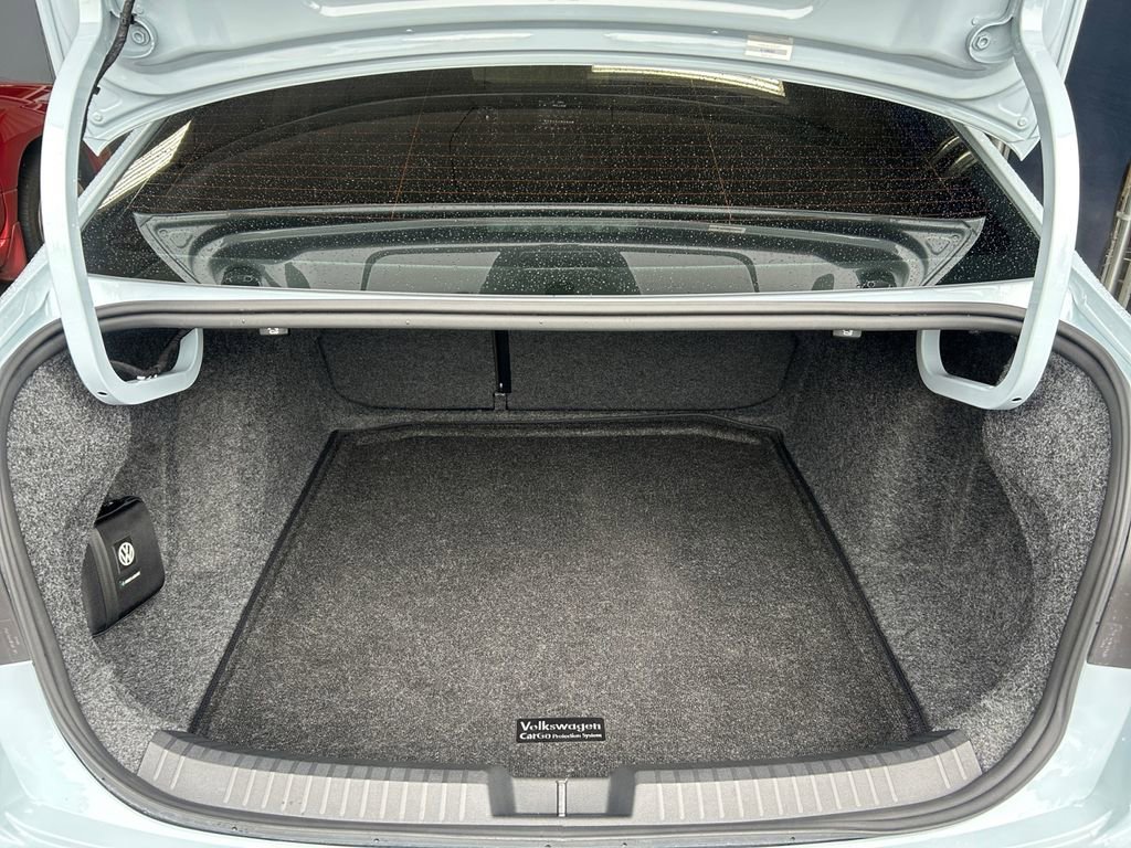 Used 2025 Volkswagen Jetta GLI Autobahn w/ GLI Black Package image 24