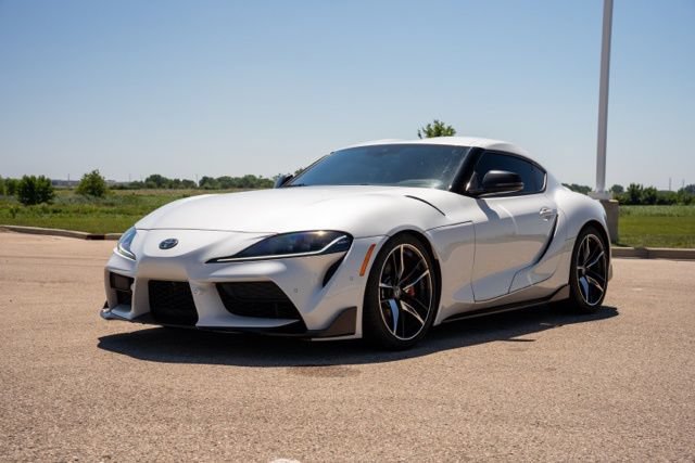 Used 2020 Toyota Supra RWD image 3