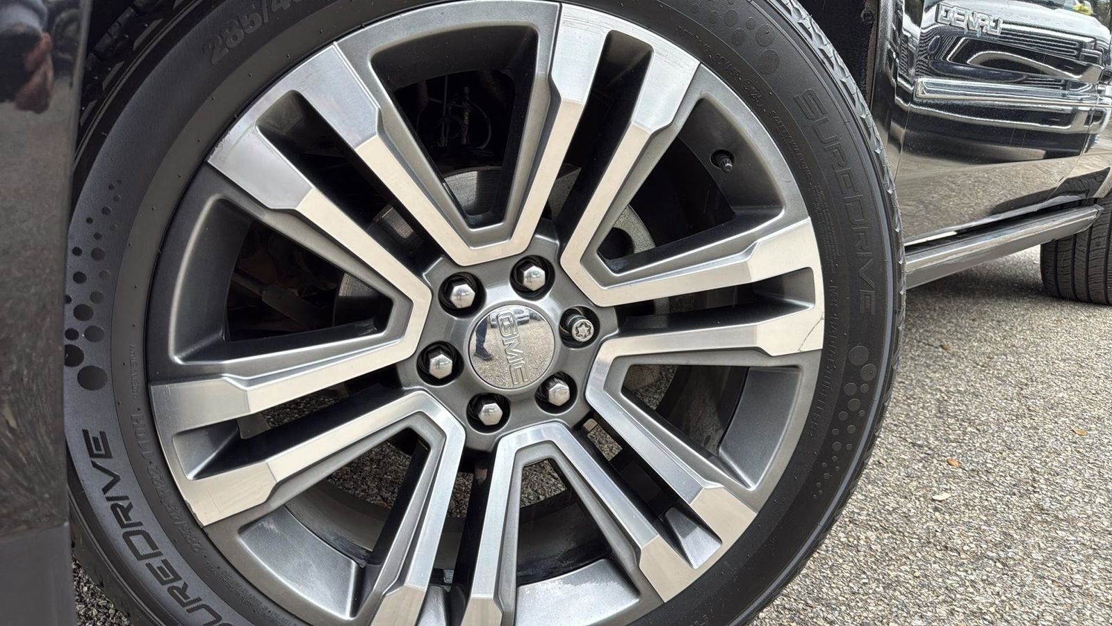 Used 2018 GMC Yukon Denali w/ Denali Ultimate Package image 7