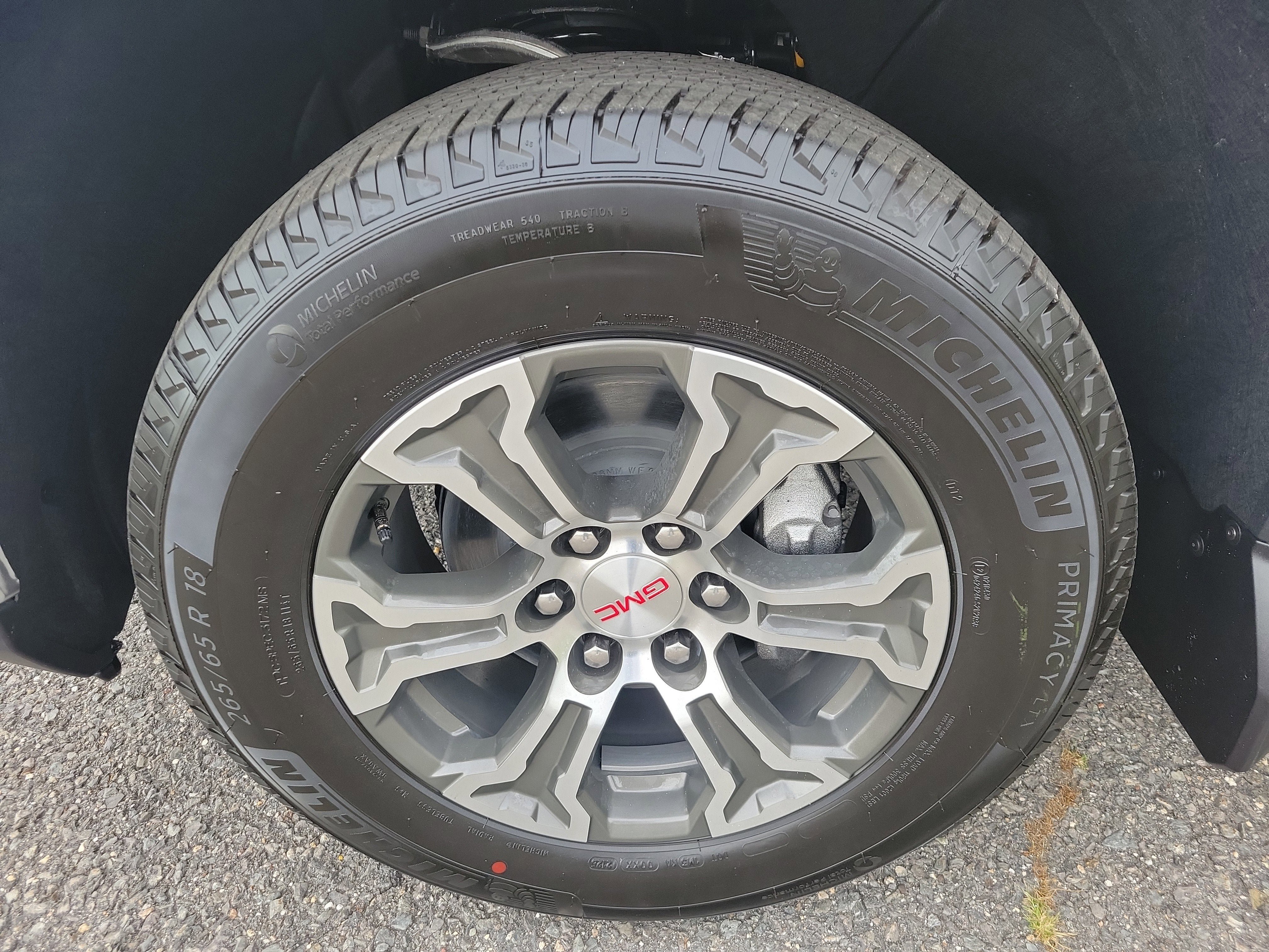New 2026 GMC Sierra 1500 SLE w/ Preferred Package image 11